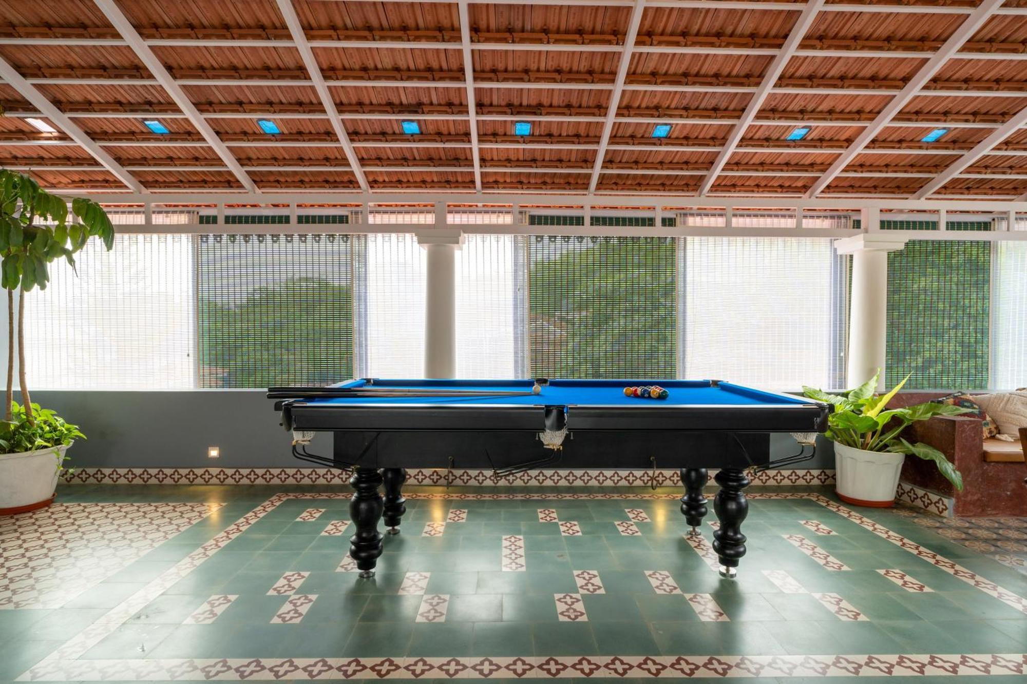 Elivaas 5 Bhk With Pvt Pool, Entertainment Room & Glass House - Bludoor Marmagao Экстерьер фото