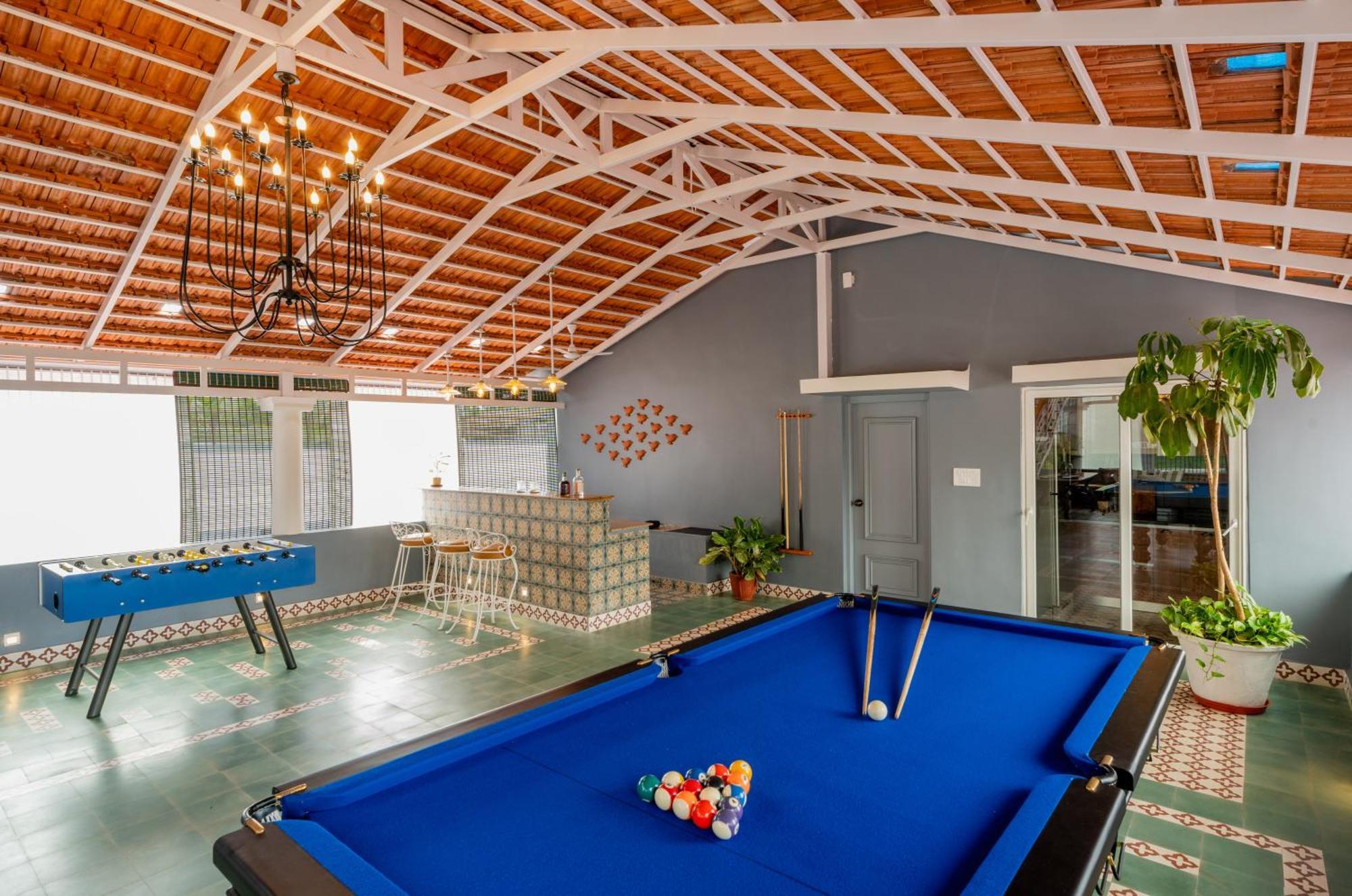 Elivaas 5 Bhk With Pvt Pool, Entertainment Room & Glass House - Bludoor Marmagao Экстерьер фото